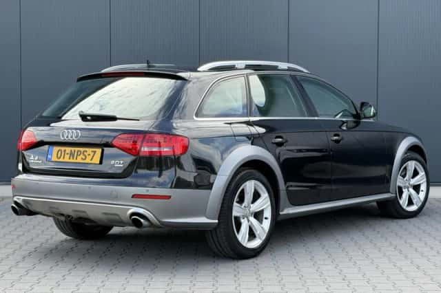 Audi A4 Allroad (2009) thumbnail 4