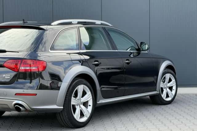 Audi A4 Allroad (2009) thumbnail 5