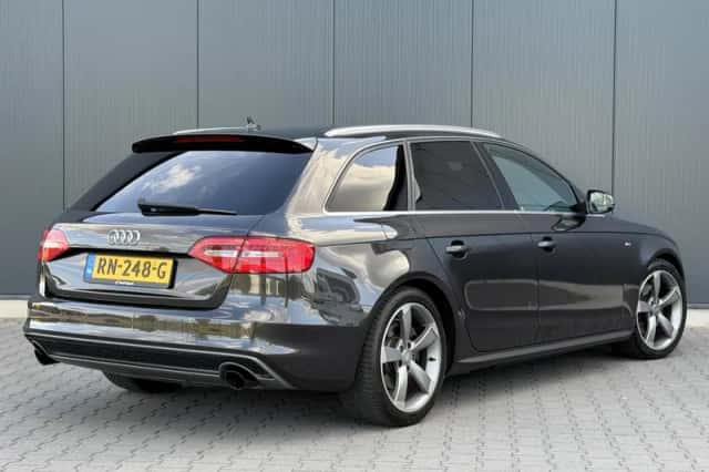 Audi A4 (2014) thumbnail 4