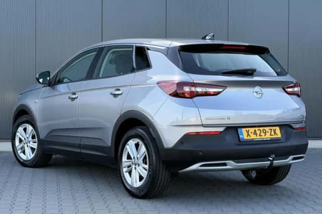 Opel Grandland X (2021) thumbnail 3
