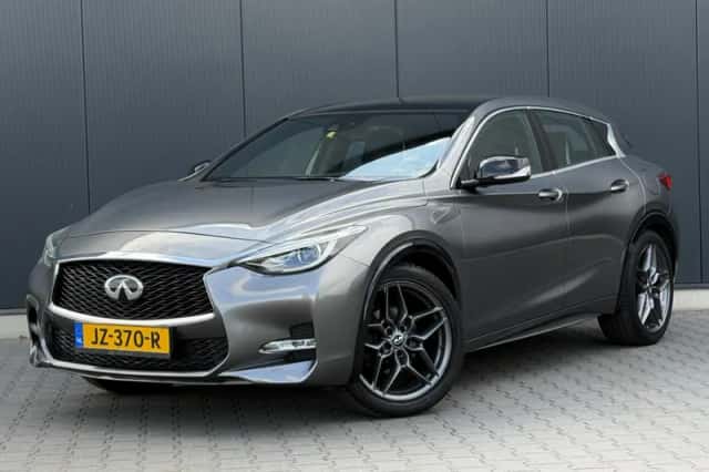 Infiniti Q30S (2016) thumbnail 1