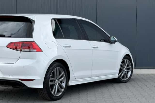 Volkswagen Golf (2013) thumbnail 5