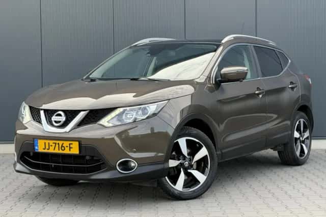 Nissan Qashqai (2016) thumbnail 1