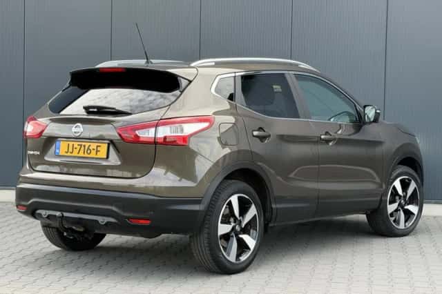 Nissan Qashqai (2016) thumbnail 4