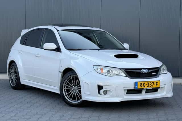 Subaru Impreza (2013) thumbnail 2