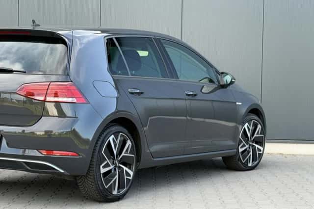 Volkswagen E-Golf (2020) thumbnail 5