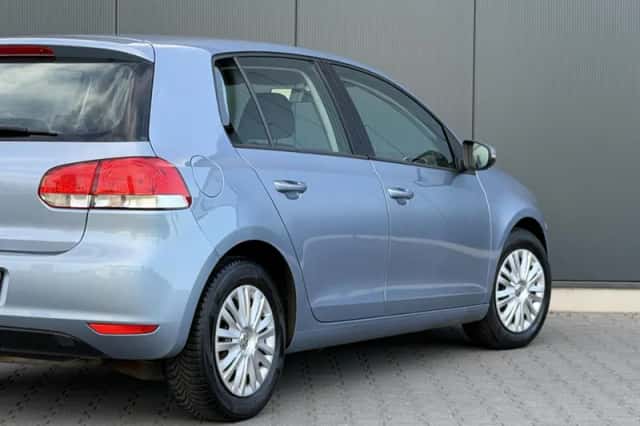 Volkswagen Golf (2009) thumbnail 5