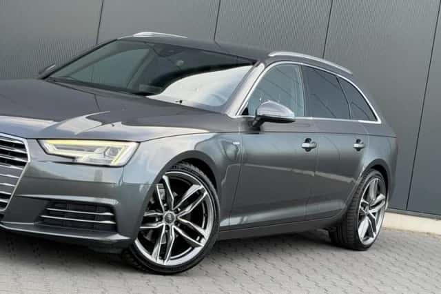 Audi A4 (2016) thumbnail 6