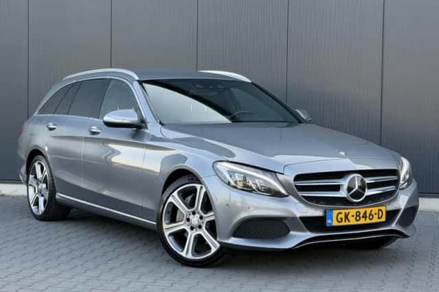 Mercedes-Benz C-Klasse (2015) thumbnail 2