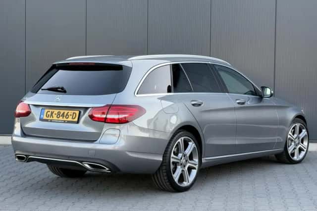 Mercedes-Benz C-Klasse (2015) thumbnail 4