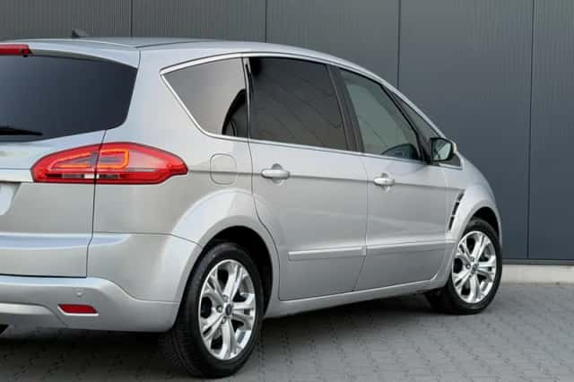 Ford S-Max (2012) thumbnail 5