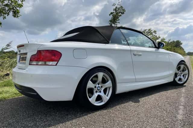 BMW 1-Serie (2009) thumbnail 4