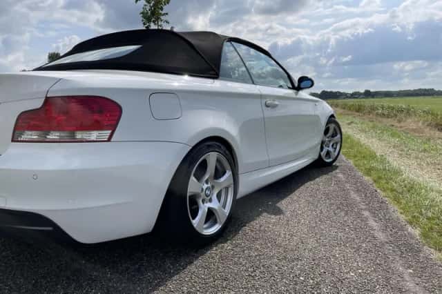 BMW 1-Serie (2009) thumbnail 5