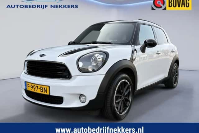MINI Countryman (2016) thumbnail 1