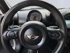 MINI Countryman (2016) thumbnail 11