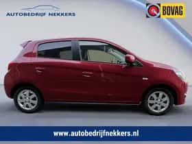 Mitsubishi Space Star (2015) thumbnail 8