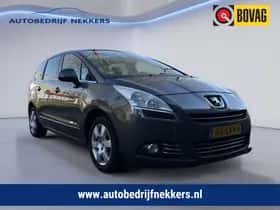 Peugeot 5008 (2010) thumbnail 3