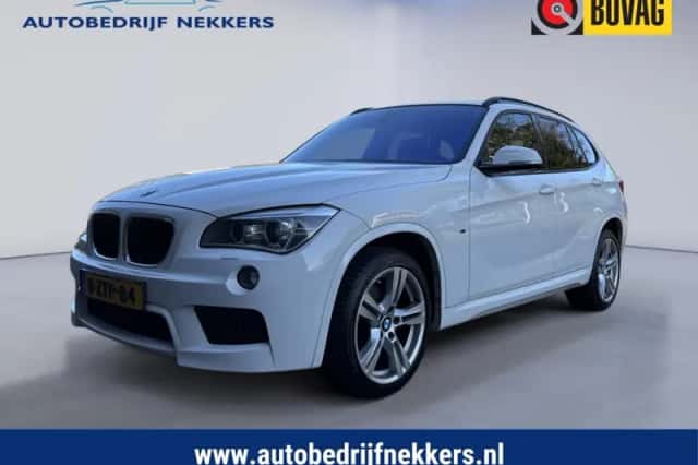BMW X1 (2015) thumbnail 1