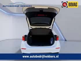 BMW X1 (2015) thumbnail 18