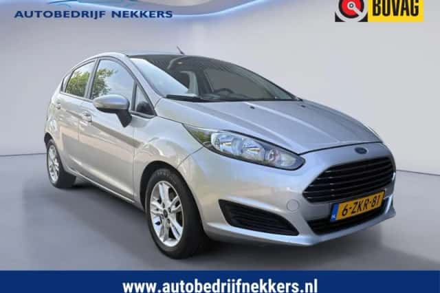 Ford Fiesta (2015) thumbnail 3