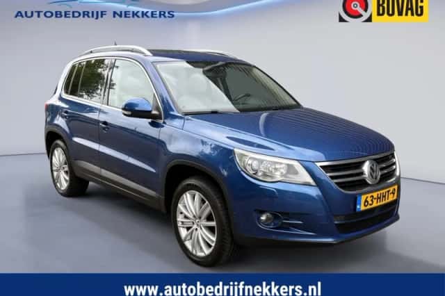 Volkswagen Tiguan (2009) thumbnail 2