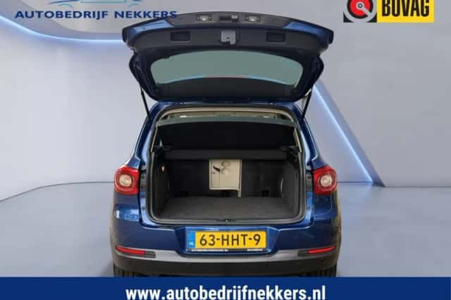 Volkswagen Tiguan (2009) thumbnail 6