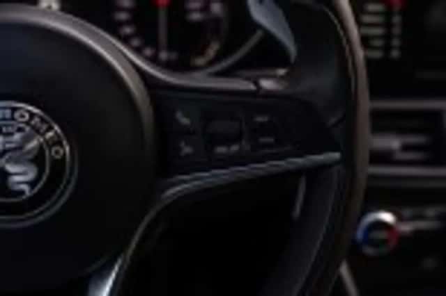 Alfa-romeo Giulia (2019) thumbnail 135