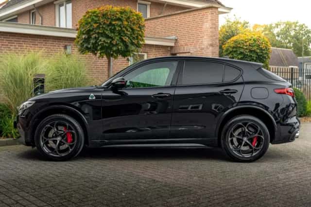 Alfa-romeo Stelvio (2018) thumbnail 20