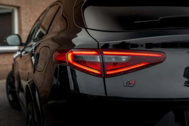 Alfa-romeo Stelvio (2018) thumbnail 28
