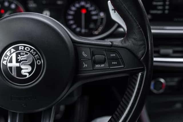 Alfa-romeo Stelvio (2018) thumbnail 41