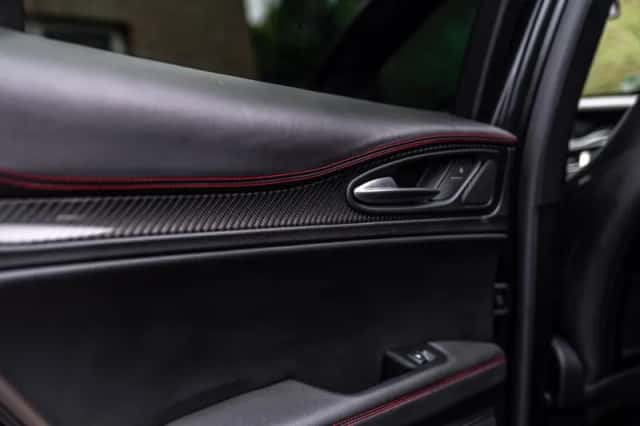 Alfa-romeo Stelvio (2018) thumbnail 59