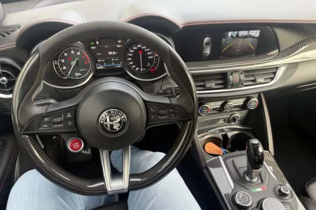 Alfa-romeo Stelvio (2018) thumbnail 89