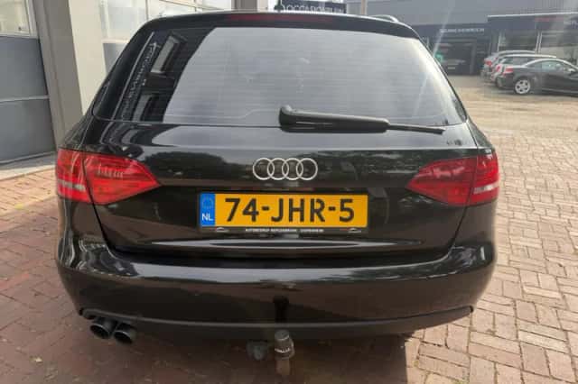 Audi A4 (2008) thumbnail 6