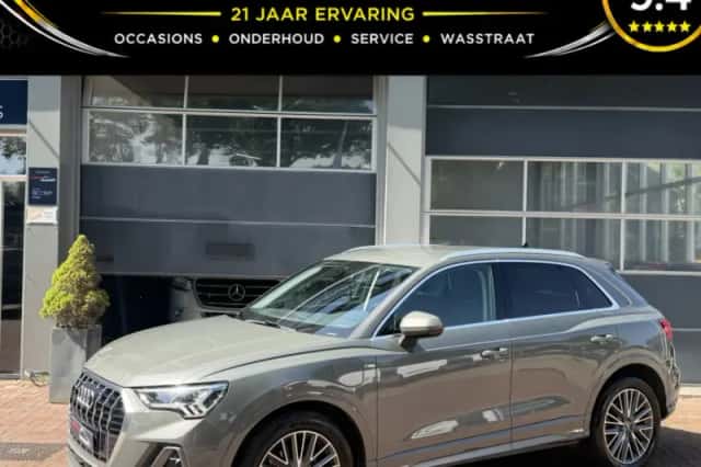 Audi Q3 (2022) thumbnail 1