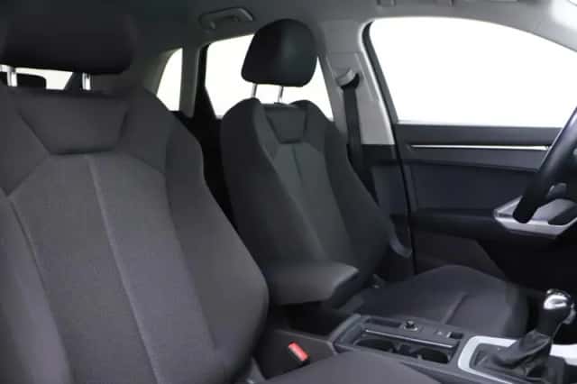 Audi Q3 (2022) thumbnail 22