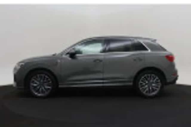 Audi Q3 (2022) thumbnail 32