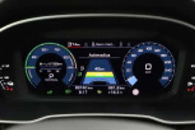 Audi Q3 (2022) thumbnail 54