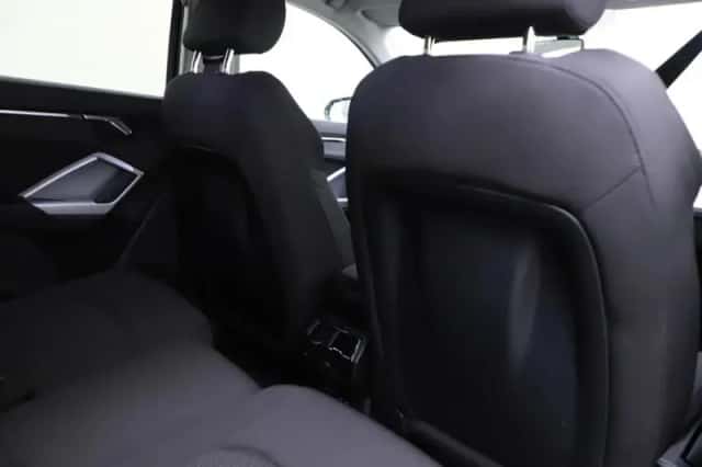 Audi Q3 (2022) thumbnail 9