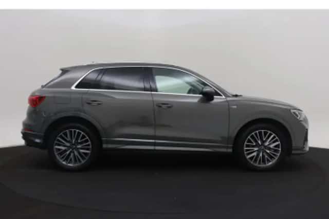 Audi Q3 (2022) thumbnail 89