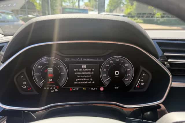 Audi Q3 (2021) thumbnail 156