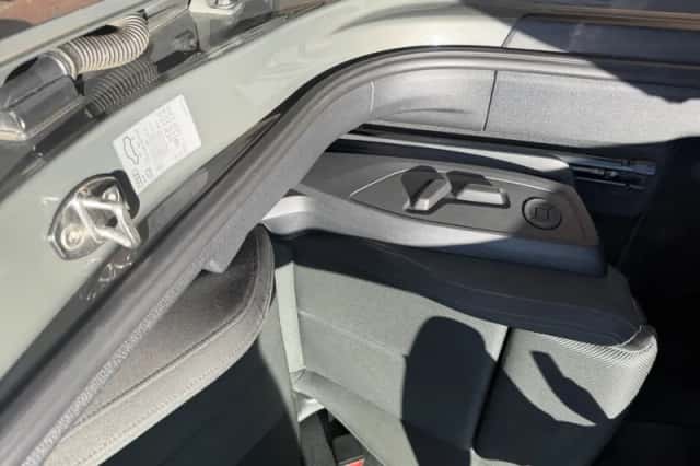 Audi Q3 (2021) thumbnail 163