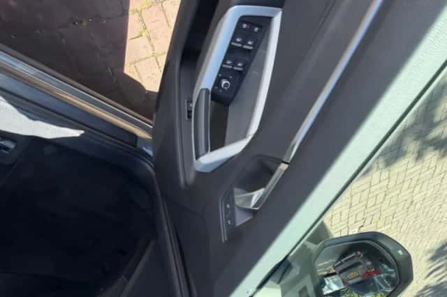 Audi Q3 (2021) thumbnail 177
