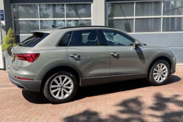 Audi Q3 (2021) thumbnail 201
