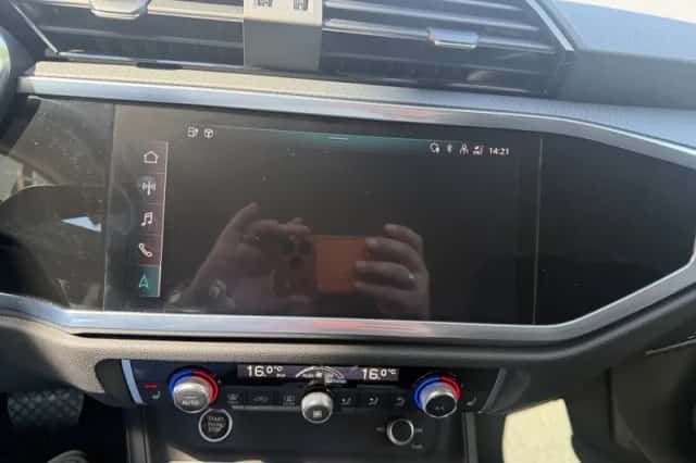 Audi Q3 (2021) thumbnail 60