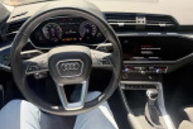 Audi Q3 (2021) thumbnail 81