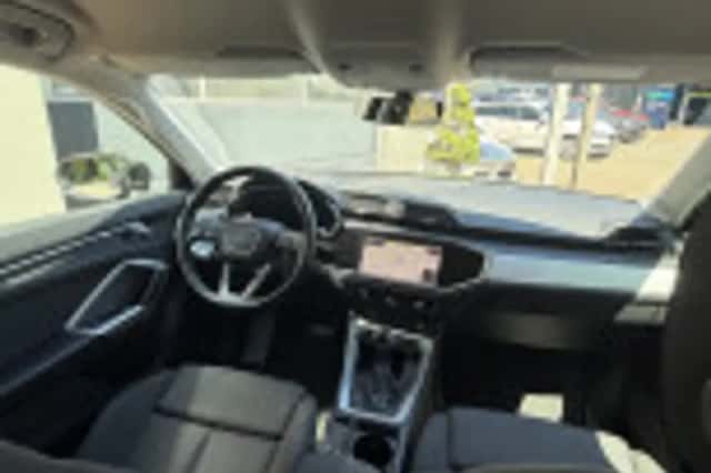 Audi Q3 (2021) thumbnail 100