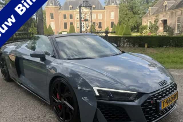 Audi R8 (2021) thumbnail 1