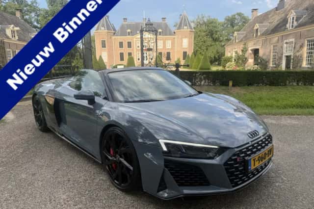 Audi R8 (2021) thumbnail 2