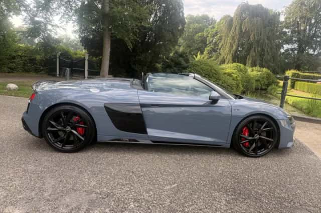 Audi R8 (2021) thumbnail 5