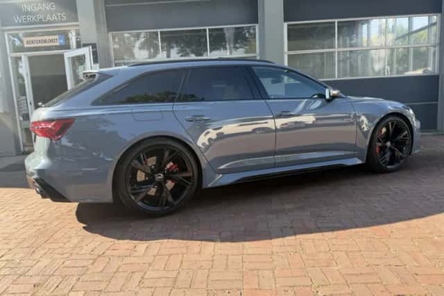 Audi RS6 (2021) thumbnail 4